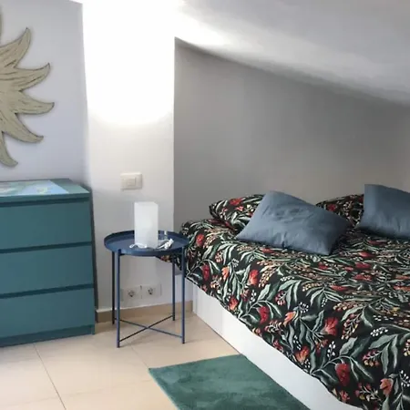Lovely Duplex - Two Bedroom Community Pool - Near Beach Appartamento