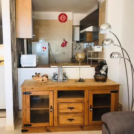 Lovely Duplex - Two Bedroom Community Pool - Near Beach *